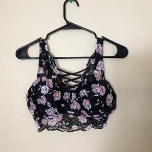 3/$20! NWOT Strappy Front Black Bralette Medium